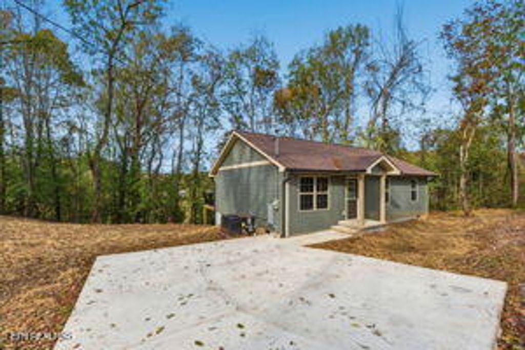 Photo of 705 New Clear Branch Rd, Rocky Top, TN 37769 (MLS # 1319482)