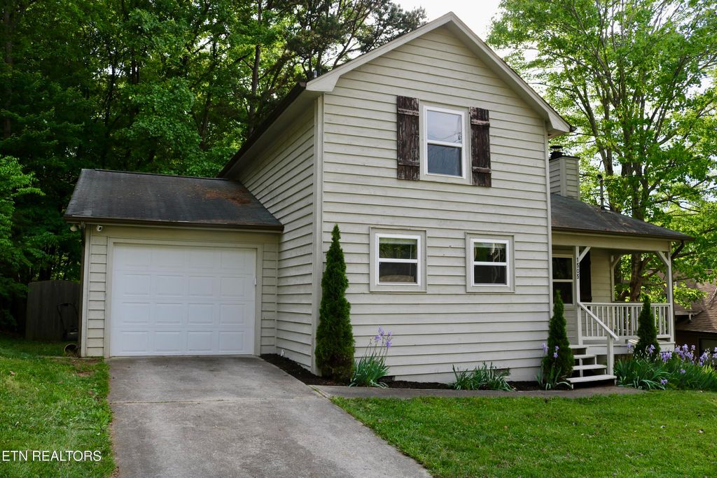 Photo of 1505 Red Maple Court, Knoxville, TN 37931 (MLS # 1337410)