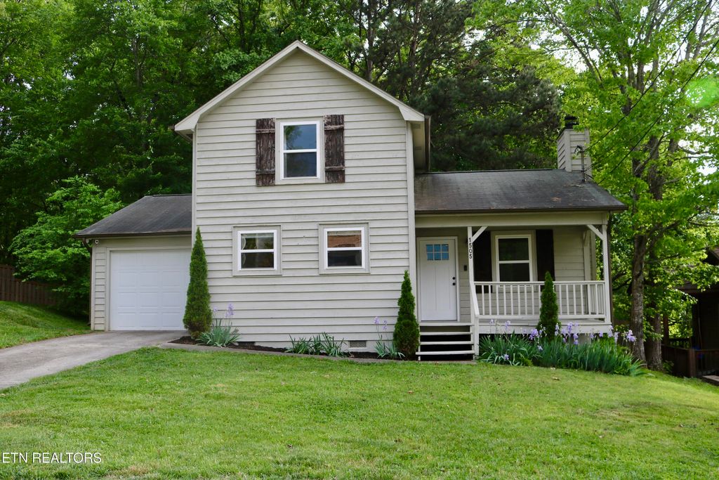 Photo of 1505 Red Maple Court, Knoxville, TN 37931 (MLS # 1337410)