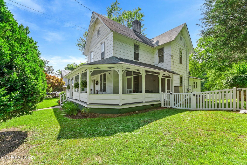 Photo of 517 Margrave Drive, Harriman, TN 37748 (MLS # 1346649)