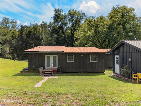 Tiny photo for 9089 Highway 66, Sneedville, TN 37869 (MLS # 1356076)