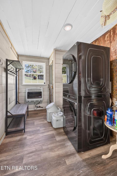 Tiny photo for 9089 Highway 66, Sneedville, TN 37869 (MLS # 1356076)
