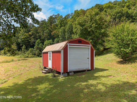 Tiny photo for 9089 Highway 66, Sneedville, TN 37869 (MLS # 1356076)