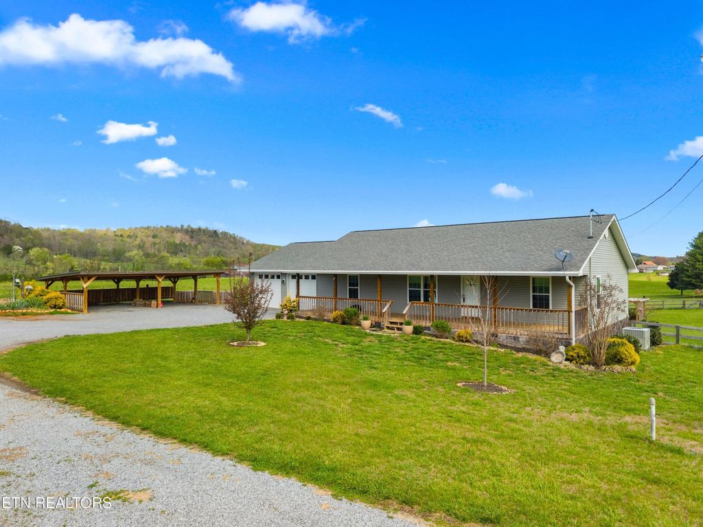 Photo of 1159 Camellia Rd, Newport, TN 37821 (MLS # 1335694)
