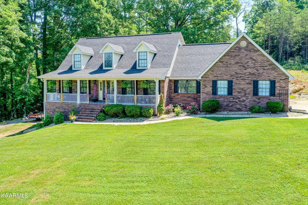 Photo of 618 N Union Grove Rd, Friendsville, TN 37737 (MLS # 1228514)