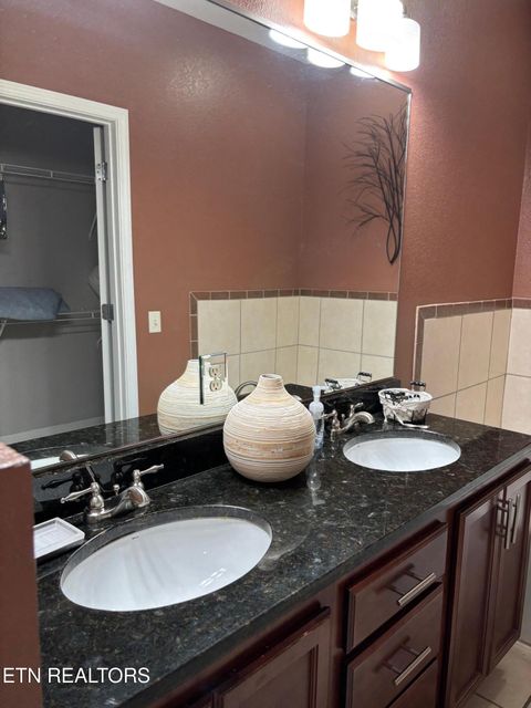 Tiny photo for 222 Sandpiper Lane, Bean Station, TN 37708 (MLS # 1313344)