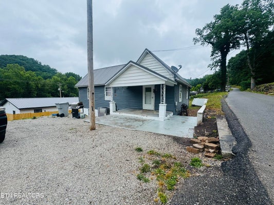 812 ANDYS RIDGE RD, BRICEVILLE, TN 37710 - Image cbfea1c80bc7f4f7f6ab3eb8b8c6e8c4/2321375217