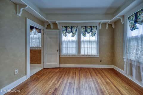 Tiny photo for 918 Windgate St, Knoxville, TN 37919 (MLS # 1347979)