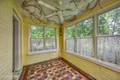 Tiny photo for 918 Windgate St, Knoxville, TN 37919 (MLS # 1347979)
