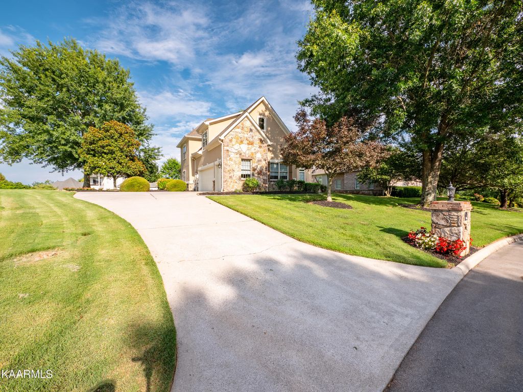 Photo of 223 Osprey Circle, Vonore, TN 37885 (MLS # 1233202)
