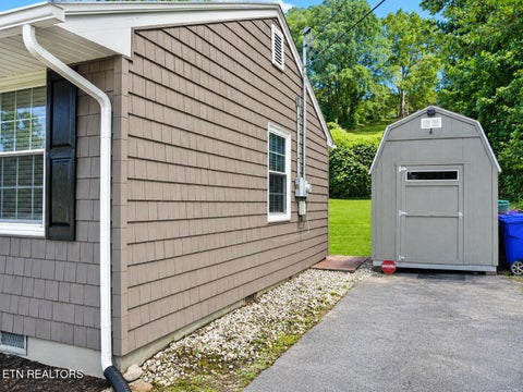Tiny photo for 636 Robertsville Rd, Oak Ridge, TN 37830 (MLS # 1343955)