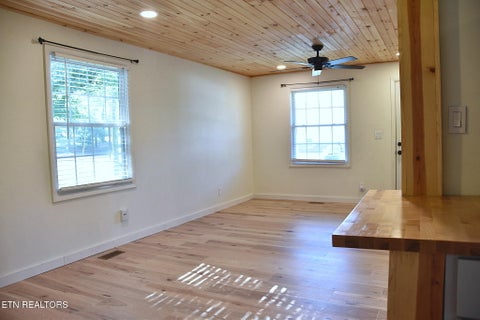 Tiny photo for 636 Robertsville Rd, Oak Ridge, TN 37830 (MLS # 1343955)