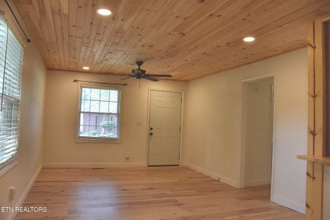 Tiny photo for 636 Robertsville Rd, Oak Ridge, TN 37830 (MLS # 1343955)