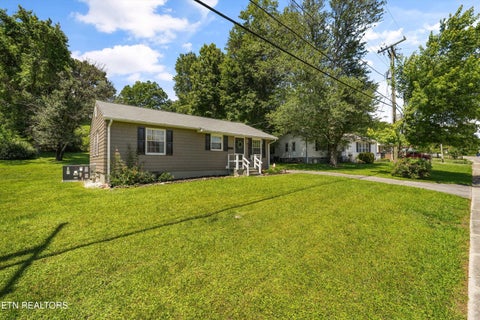 Tiny photo for 636 Robertsville Rd, Oak Ridge, TN 37830 (MLS # 1343955)