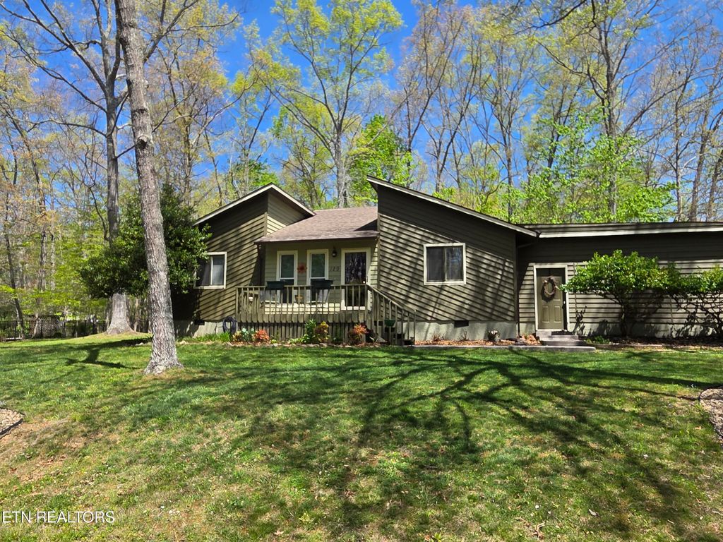 Photo of 129 Norcross Rd, Crossville, TN 38558 (MLS # 1338216)