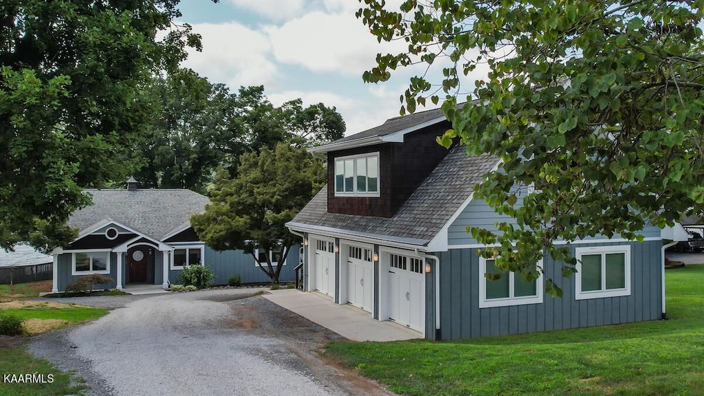 Photo of 4658 Gravelly Hills Rd, Louisville, TN 37777 (MLS # 1236847)