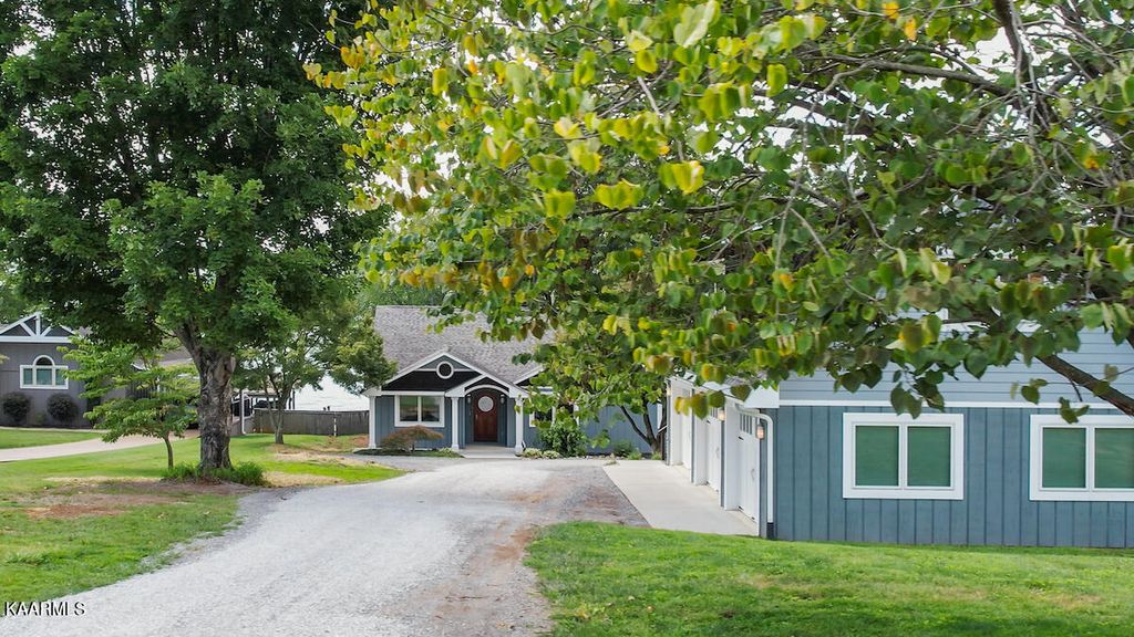 Photo of 4658 Gravelly Hills Rd, Louisville, TN 37777 (MLS # 1236847)