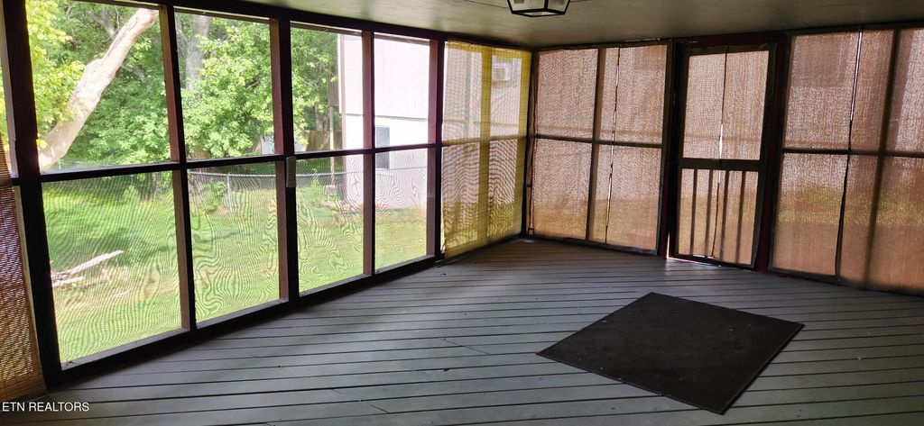 Photo of 428 Browder Circle, Oliver Springs, TN 37840 (MLS # 1311383)