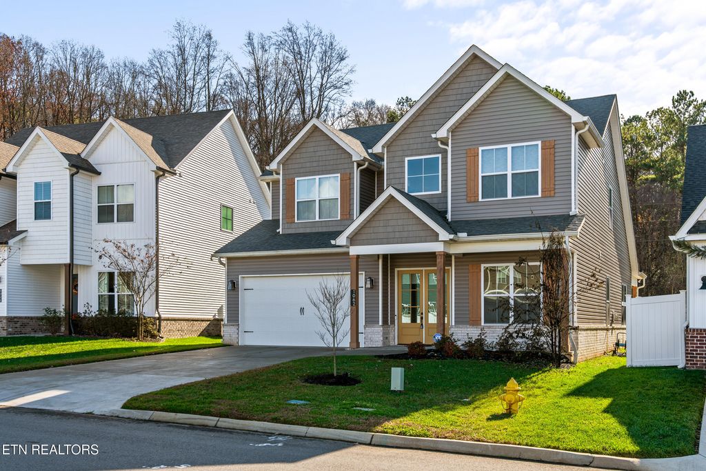 Photo of 1062 Belle Pond Ave, Knoxville, TN 37932 (MLS # 1323560)