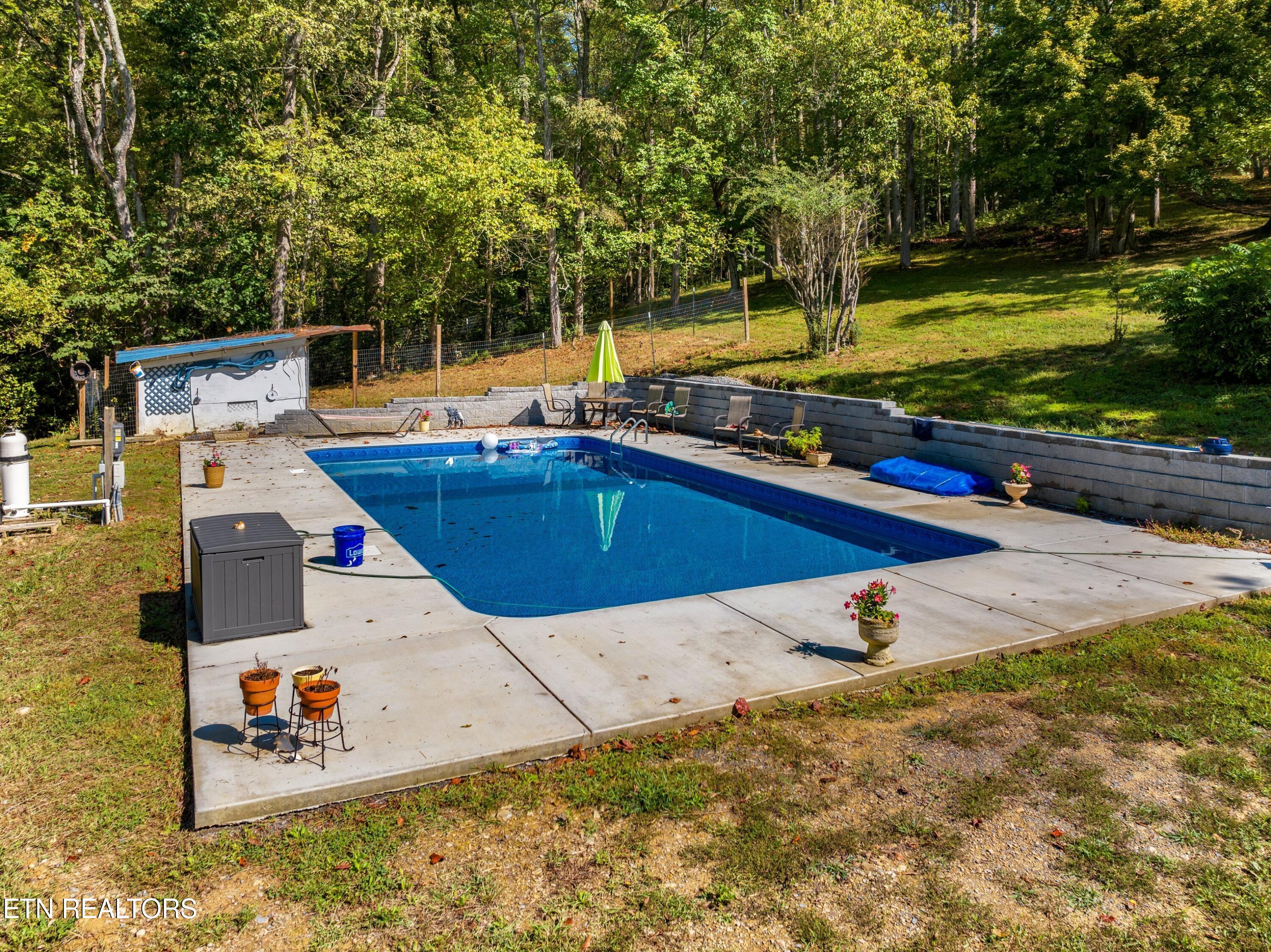 151 Golden Rd