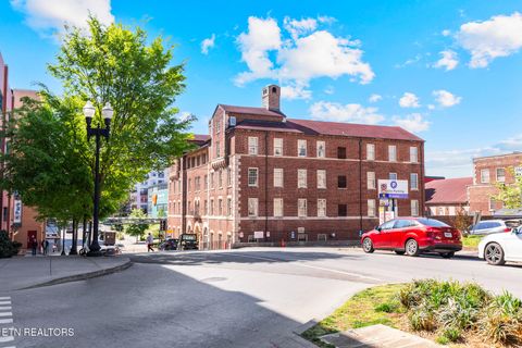 Tiny photo for 535 Locust St #202, Knoxville, TN 37902 (MLS # 1336397)