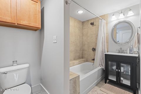 Tiny photo for 535 Locust St #202, Knoxville, TN 37902 (MLS # 1336397)