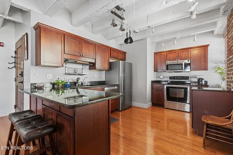 Tiny photo for 535 Locust St #202, Knoxville, TN 37902 (MLS # 1336397)