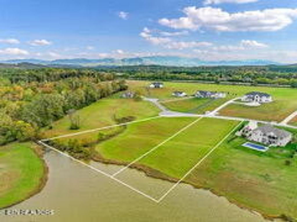 Photo of TBD Fair Meadow Drive, Dandridge, TN 37725 (MLS # 1324215)