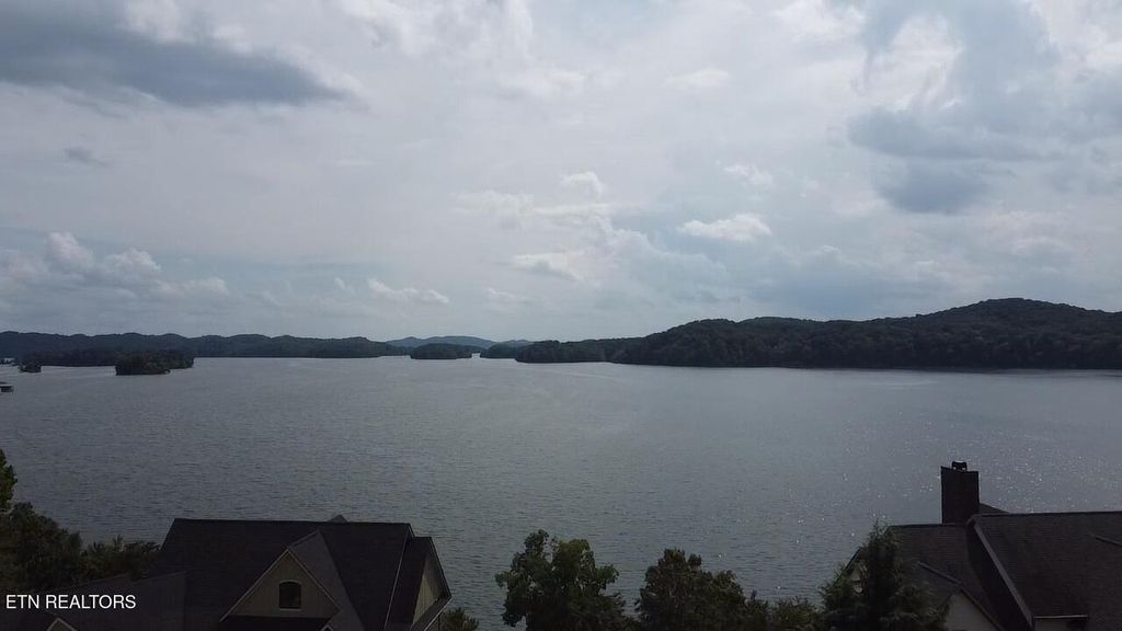 Photo of 396 W Mountain Drive, Rockwood, TN 37854 (MLS # 1291929)