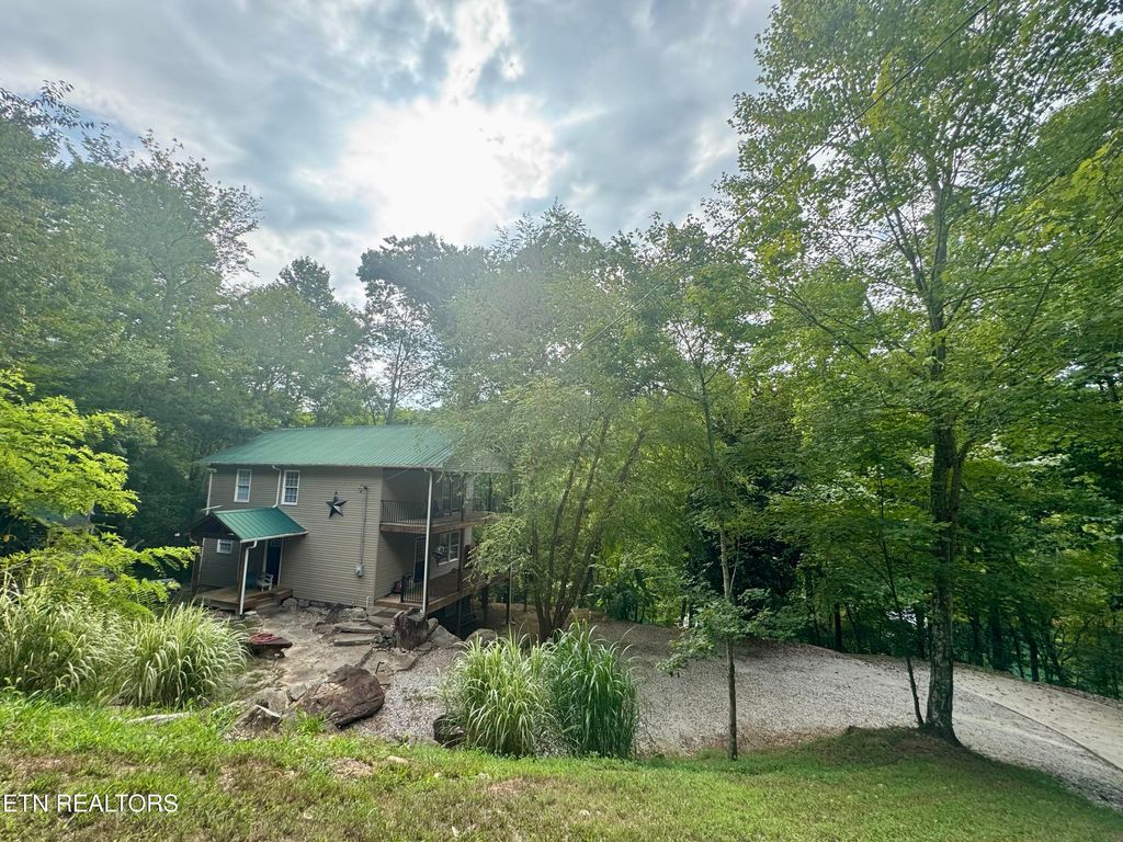 Photo of 1031 Big Creek Rd, LaFollette, TN 37766 (MLS # 1309600)