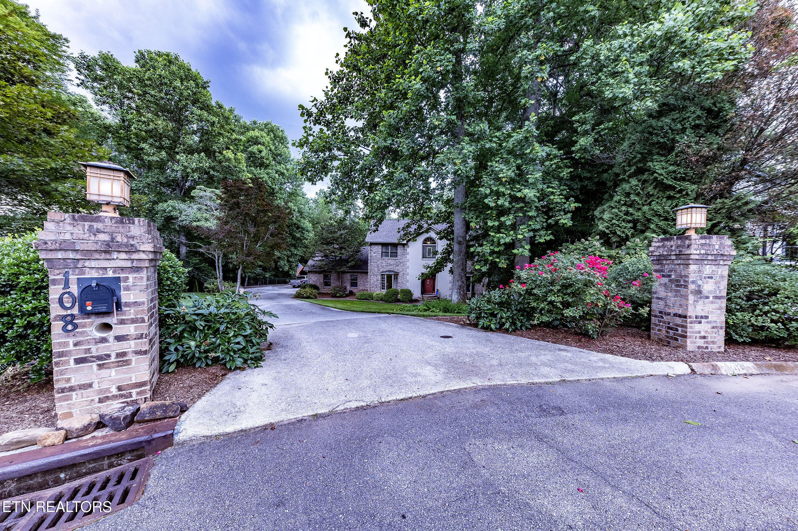 108 Beechwood Lane