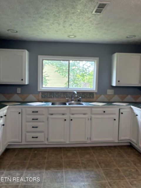 Tiny photo for 5421 Haynes Sterchi Rd, Knoxville, TN 37912 (MLS # 1343246)
