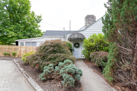 Tiny photo for 5026 Jacksboro Pike, Knoxville, TN 37918 (MLS # 1346747)
