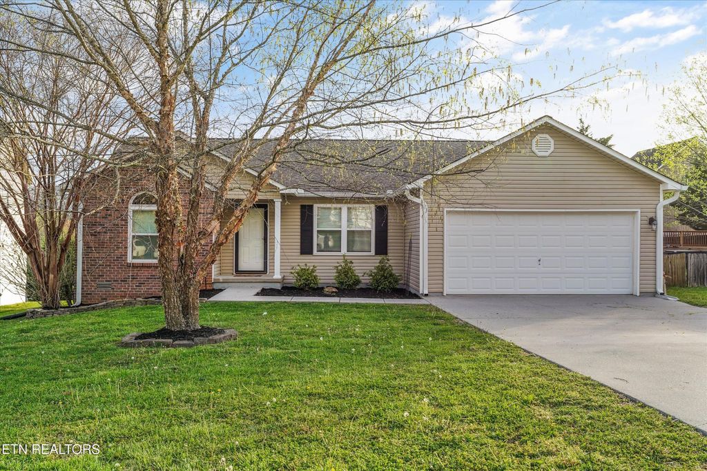 Photo of 8431 Gardenside Lane, Powell, TN 37849 (MLS # 1335424)