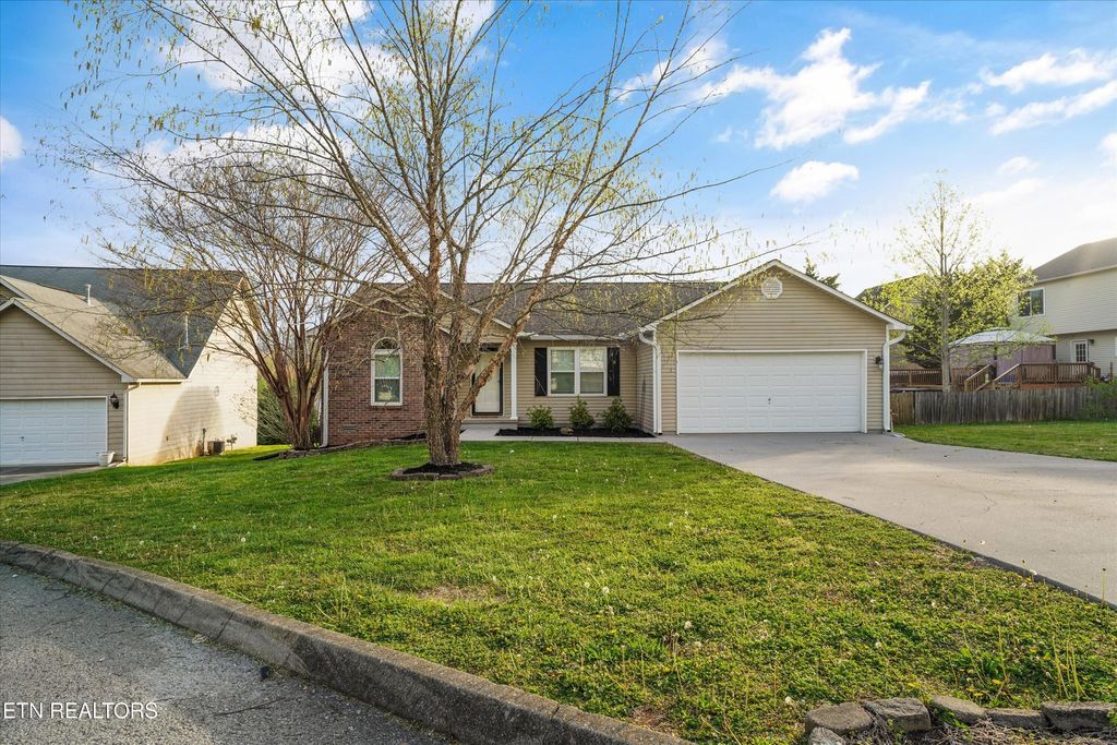 Photo of 8431 Gardenside Lane, Powell, TN 37849 (MLS # 1335424)