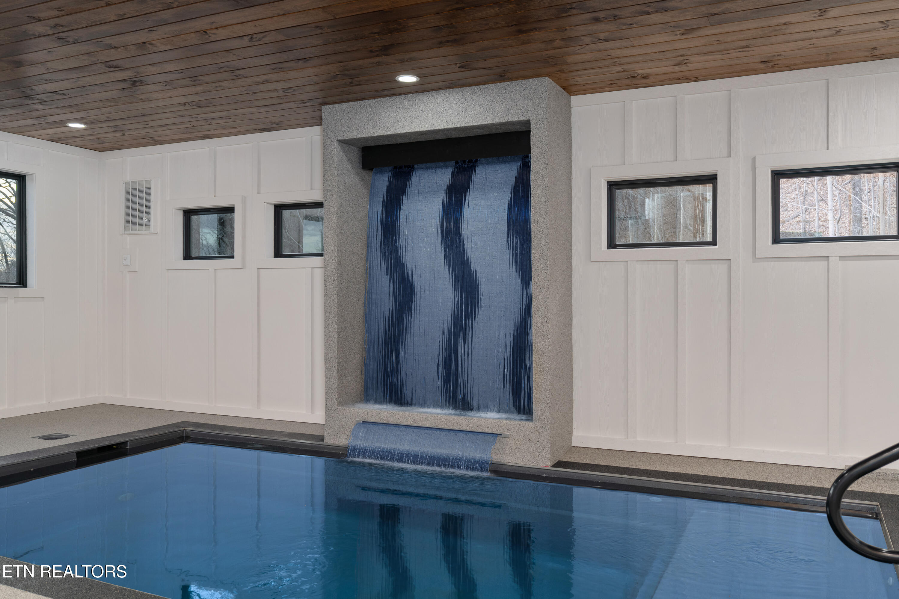 2349 Bluff Mountain Rd