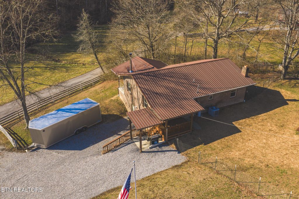 Photo of 3381 Upper Caney Valley Rd, Tazewell, TN 37879 (MLS # 1327292)