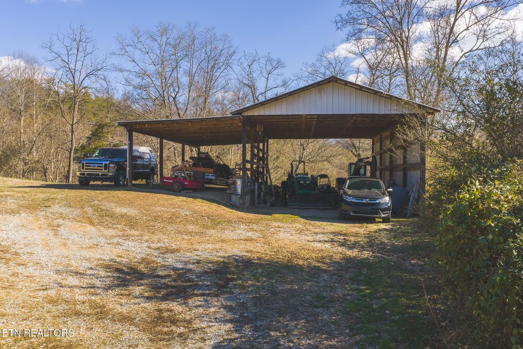 Photo of 3381 Upper Caney Valley Rd, Tazewell, TN 37879 (MLS # 1327292)