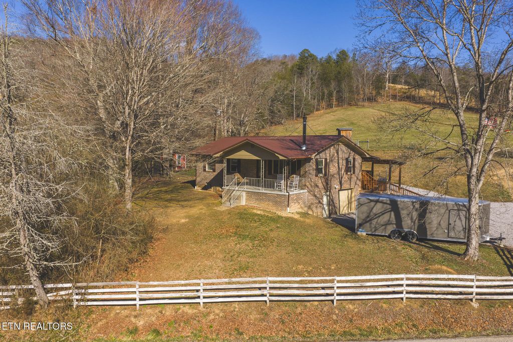 Photo of 3381 Upper Caney Valley Rd, Tazewell, TN 37879 (MLS # 1327292)