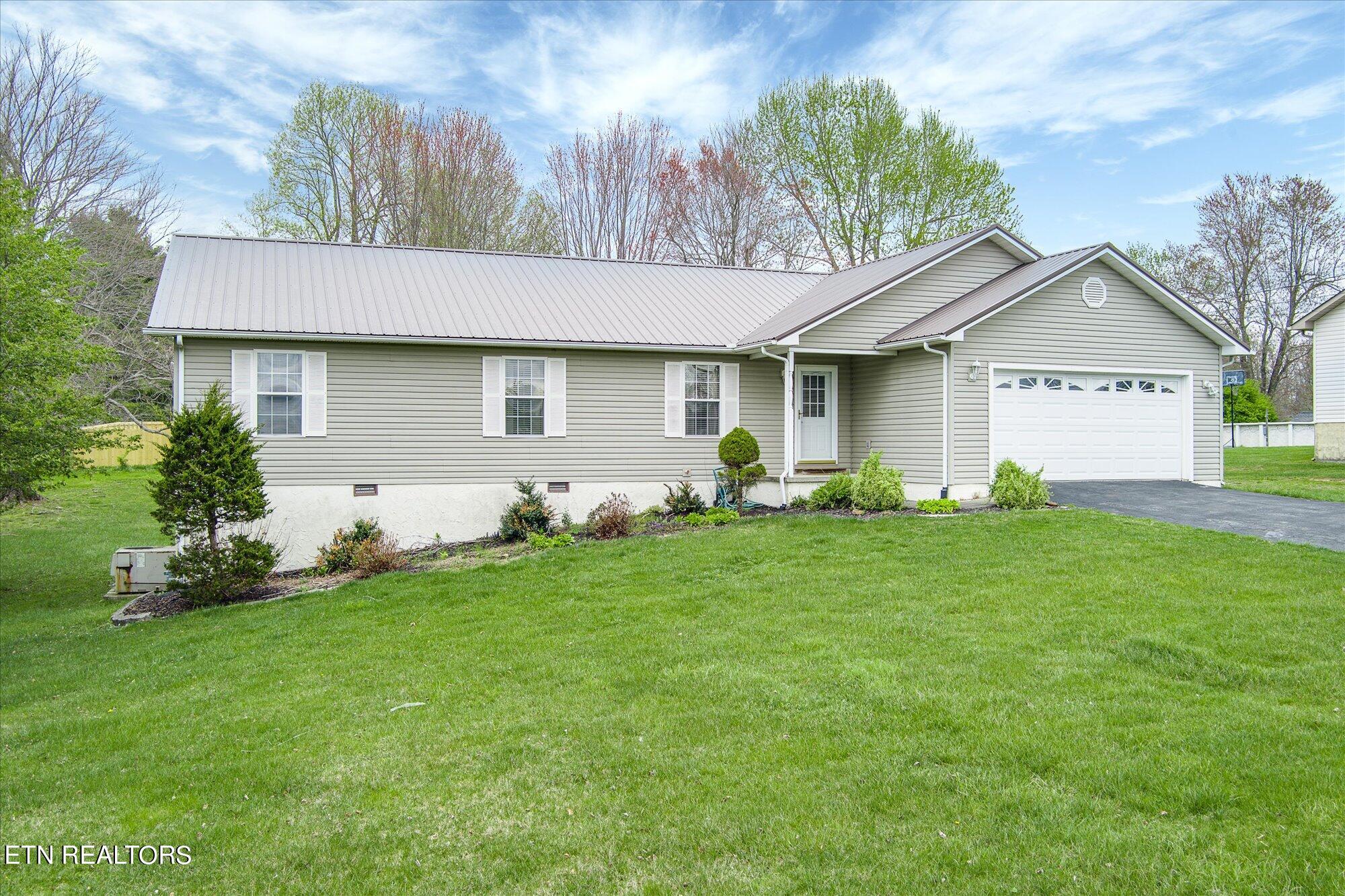View Crossville, TN 38572 house