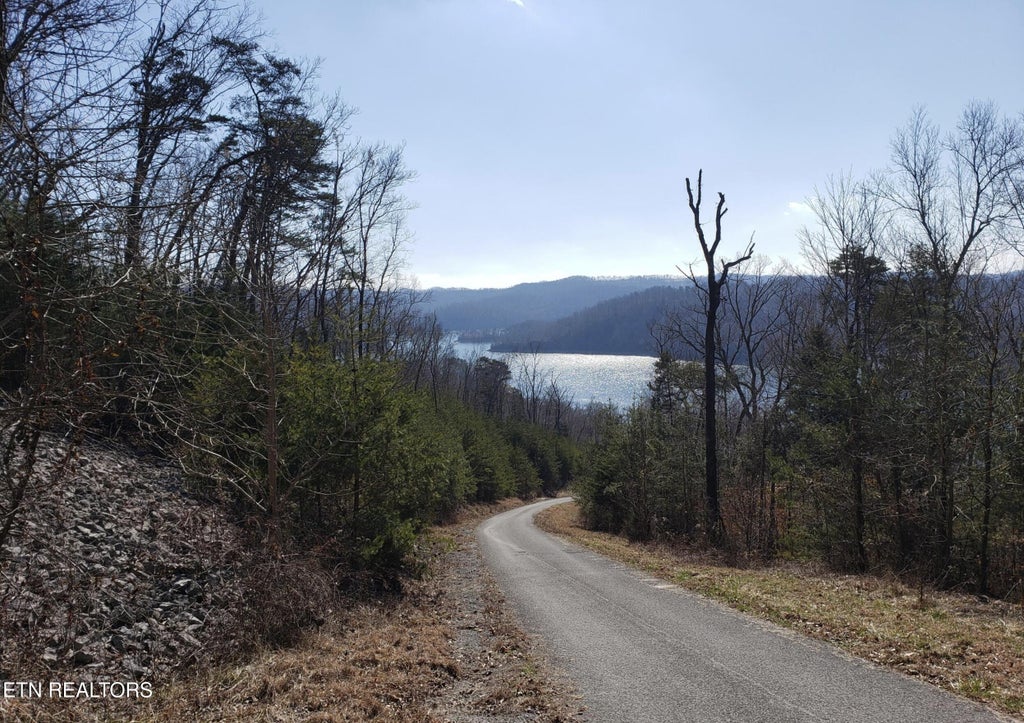 Photo of 816 Woodside Lane Lane, Sharps Chapel, TN 37866 (MLS # 1360622)