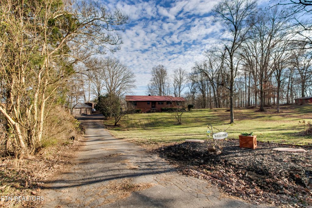 Photo of 614 Henry Lane, Greenback, TN 37742 (MLS # 1286410)