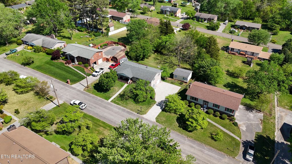 Photo of 4308 Hicken Rd, Knoxville, TN 37938 (MLS # 1337615)