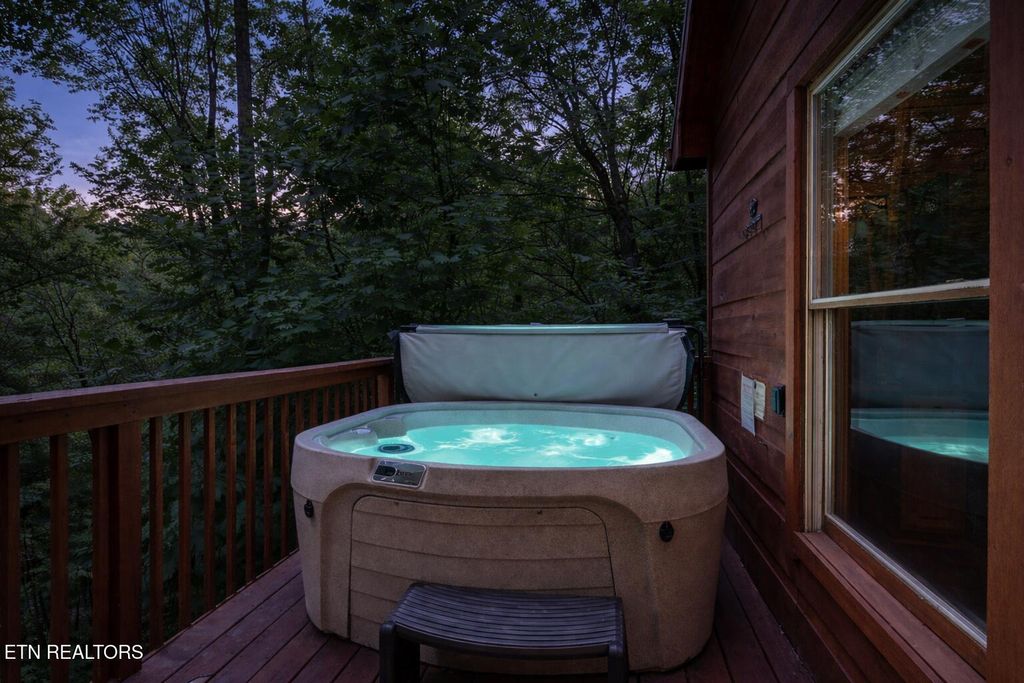 Photo of 1031 Elm Circle, Sevierville, TN 37876 (MLS # 1330389)