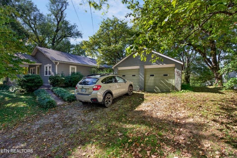 Tiny photo for 441 Whitson Ave, Cookeville, TN 38501 (MLS # 1360198)