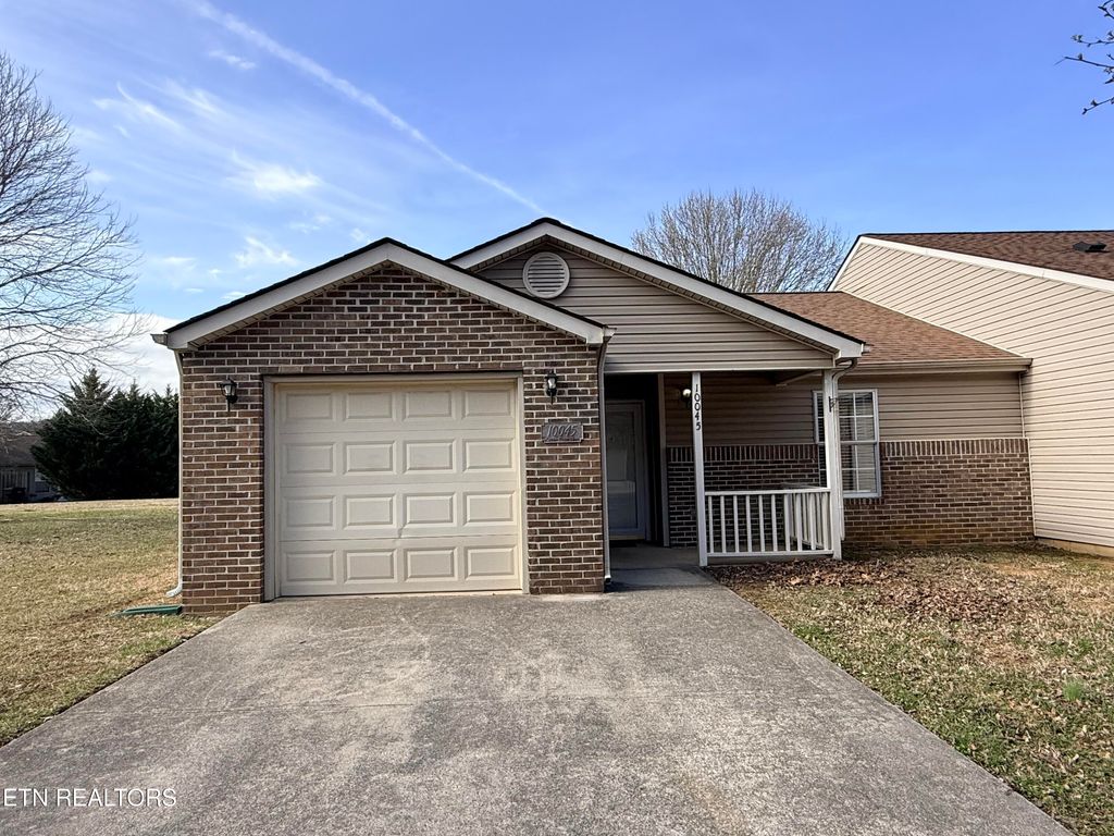 Photo of 10045 Gate Post Way, Knoxville, TN 37931 (MLS # 1331405)
