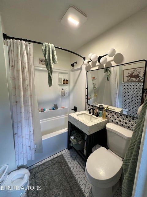 Tiny photo for 6148 Kirbury Lane, Knoxville, TN 37909 (MLS # 1355698)