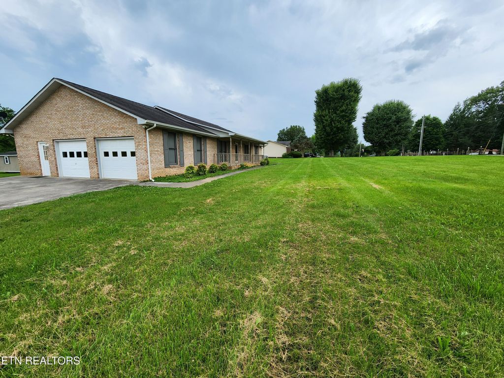 Photo of 1070 Dyer Rd, Madisonville, TN 37354 (MLS # 1303845)