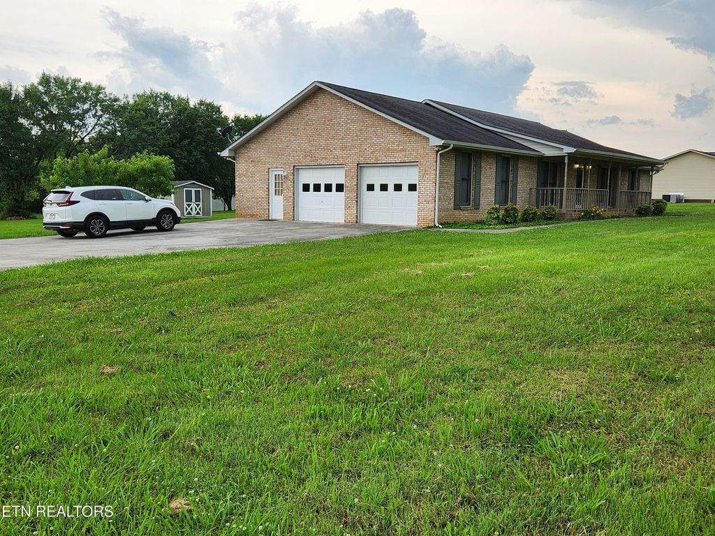 Photo of 1070 Dyer Rd, Madisonville, TN 37354 (MLS # 1303845)