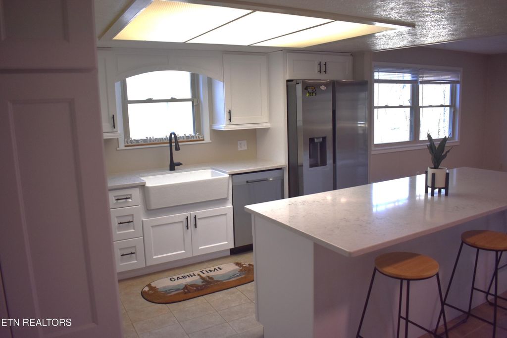 Photo of 514 Gatlin Drive, Gatlinburg, TN 37738 (MLS # 1326390)